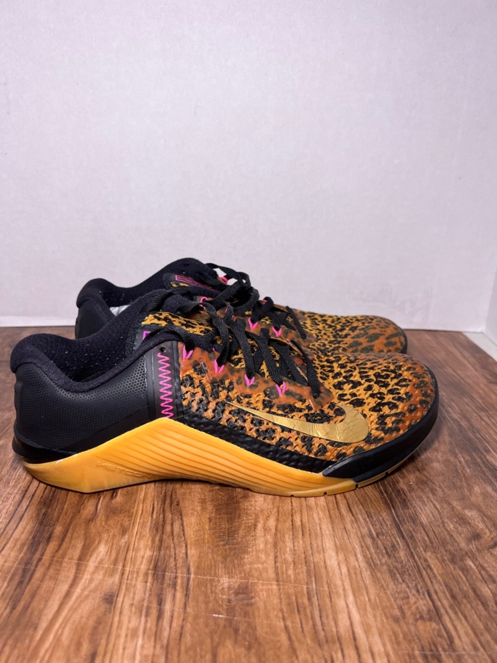 Nike Women's Metcon 6 Cheetah Pink Training Weightlifting AT3160 096 Size 9